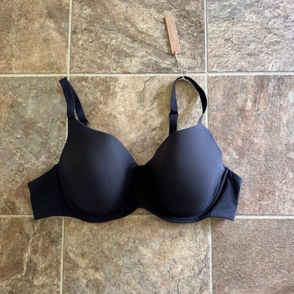 Skims Fits Everybody Full Coverage Bra Onyx Size 44B - Picture 1 of 7
